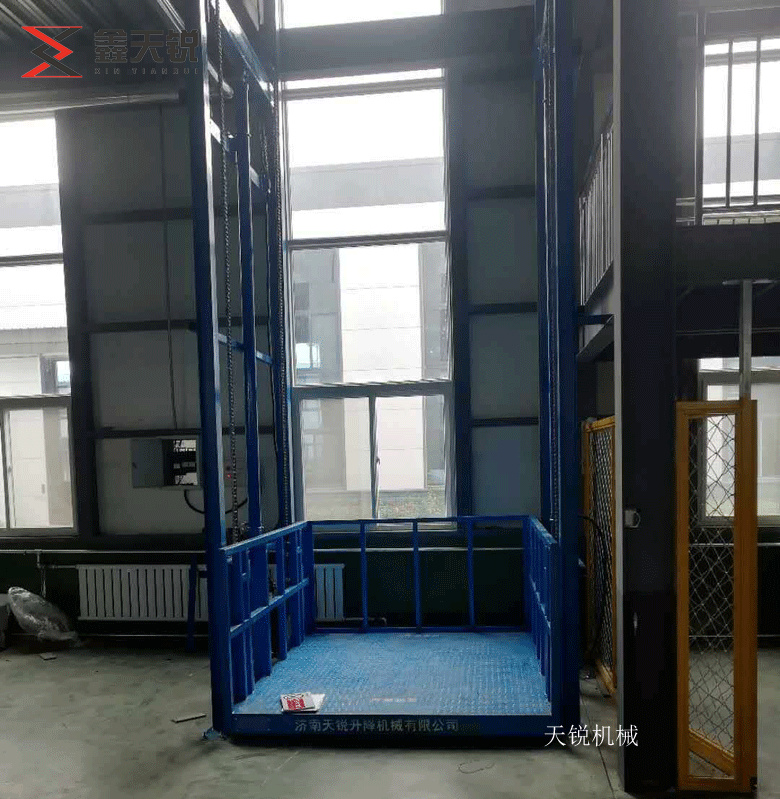 昭通导轨式升降机验收合格